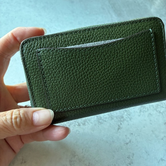 Michael Kors Jet Set Small Zip Around Card Case Amazon Green - Picture 12 of 12